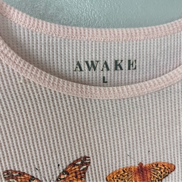 Awake Butterfly Short Sleeve Crop Top Pink Large - Picture 6 of 8